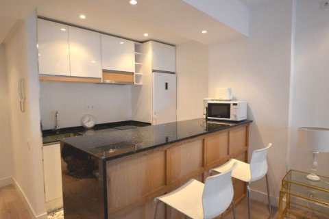 2 bedrooms Apartment in Madrid, Spain No. 26049 4