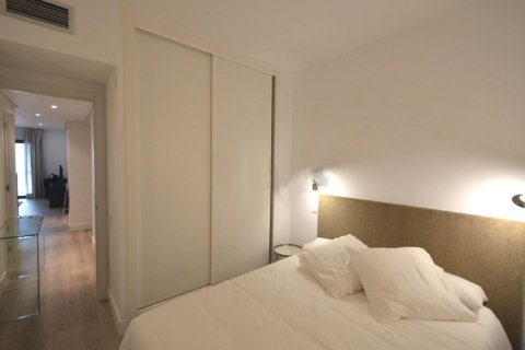 2 bedrooms Apartment in Madrid, Spain No. 26049 6