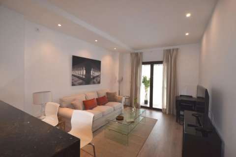 2 bedrooms Apartment in Madrid, Spain No. 26049 2