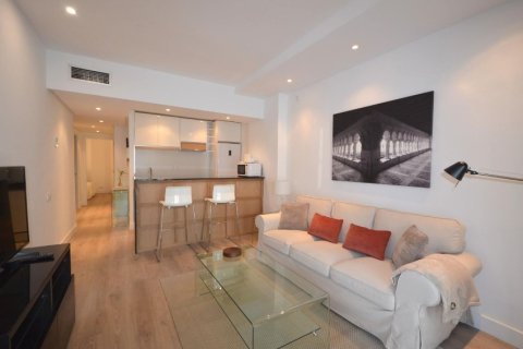 2 bedrooms Apartment in Madrid, Spain No. 26049 1