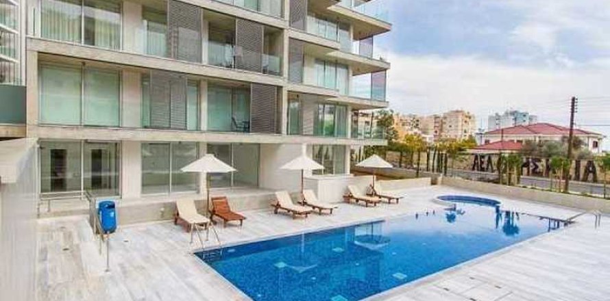 2 bedrooms Apartment in Limassol, Cyprus No. 32852