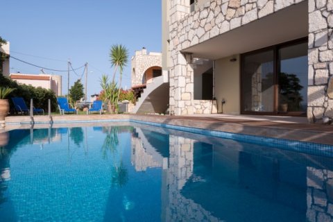 4 bedrooms House in Chania, Greece No. 24099 18