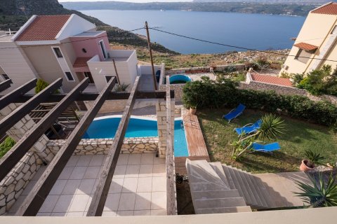 4 bedrooms House in Chania, Greece No. 24099 15