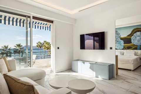 2 bedrooms Apartment in Cannes, France No. 76656 9