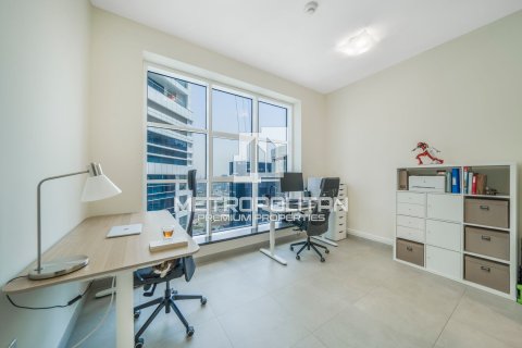 2 bedrooms Apartment in Marina Arcade Tower, UAE No. 7252 11