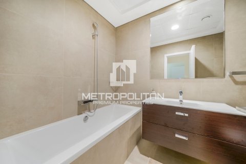 2 bedrooms Apartment in Marina Arcade Tower, UAE No. 7252 15