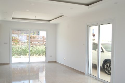 3 bedrooms Villa in Paphos, Cyprus No. 38034 6