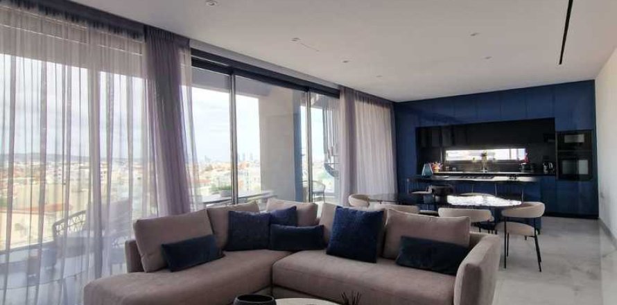 3 dormitorios Penthouse en Mesa Geitonia, Cyprus No. 70071