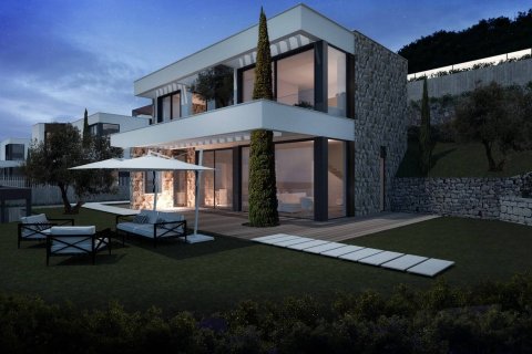 3 bedrooms Villa in Herceg Novi, Montenegro No. 66929 8