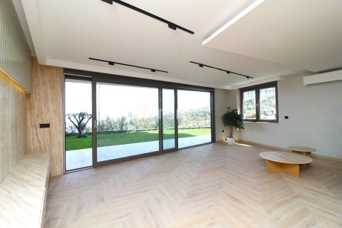 2+1 Apartment in Mudanya, Turkey No. 86895 9