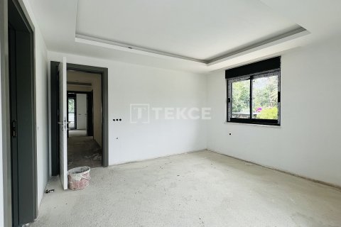 4+1 Apartment in Kemer, Turkey No. 16650 8