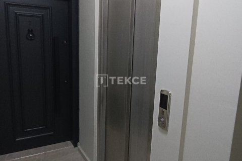 2+1 Apartment en Istanbul, Turkey No. 16958 3