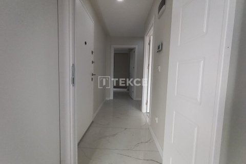 2+1 Apartment en Istanbul, Turkey No. 16958 7