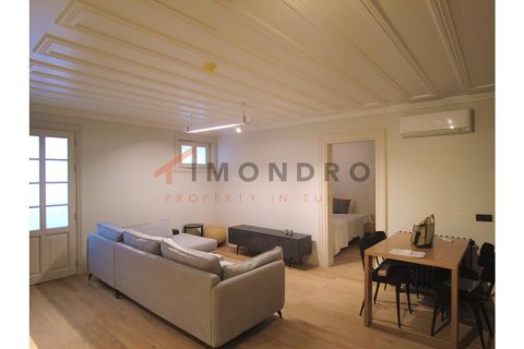 4+1 Apartment in Beyoglu, Turkey No. 16959 4