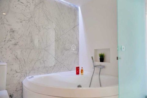 2 bedrooms Apartment in Germasogeia, Cyprus No. 77605 10