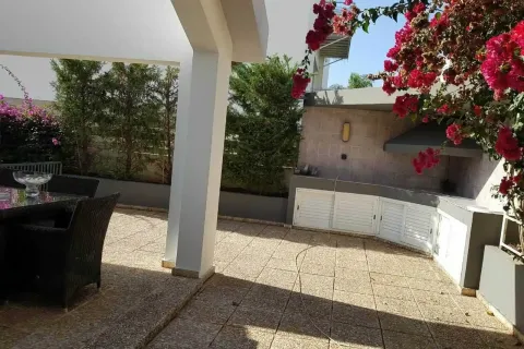 5 bedrooms Villa in Germasogeia, Cyprus No. 40052 7