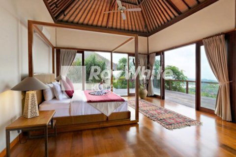 4 bedrooms Villa in Jimbaran, Indonesia No. 23481 15