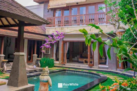 3 bedrooms Villa in Canggu, Indonesia No. 23465 10