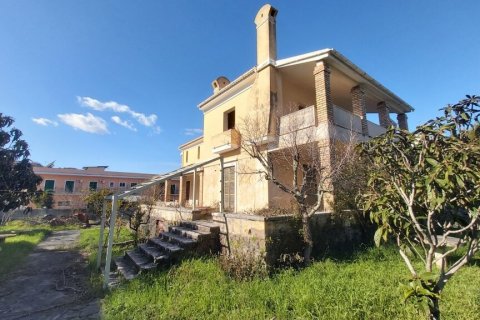 368m² House in Corfu, Greece No. 56111 3