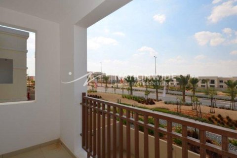 2 bedrooms Townhouse in Al Ghadeer, UAE No. 3798 2