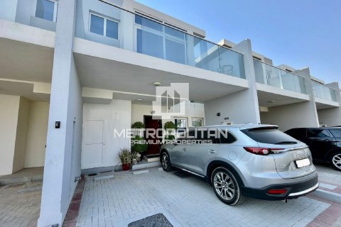 3 bedrooms Townhouse in DAMAC Hills (Akoya by DAMAC), UAE No. 4329 8