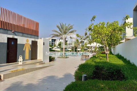 3 dormitorios Townhouse en DAMAC Hills (Akoya by DAMAC), UAE No. 4329 10