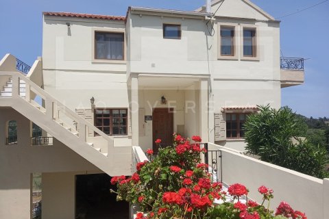 4 bedrooms Villa in Crete, Greece No. 24378 1