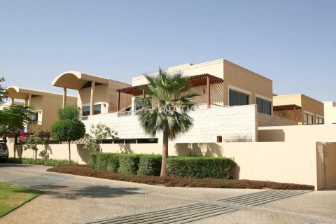 5 bedrooms Villa in Al Raha Golf Gardens, UAE No. 3471 1