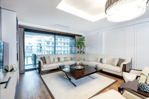 4+1 Apartment in Izmir, Turkey No. 17638 21