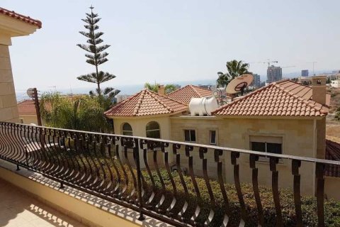 7 dormitorios Villa en Agios Tychonas, Cyprus No. 30686 16