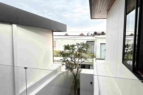 2 bedrooms Villa in Kerobokan, Indonesia No. 45298 7