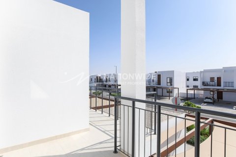 2 bedrooms Apartment in Al Ghadeer, UAE No. 3747 2