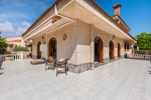 4 dormitorios Villa en Torrevieja, Spain No. 27458 9