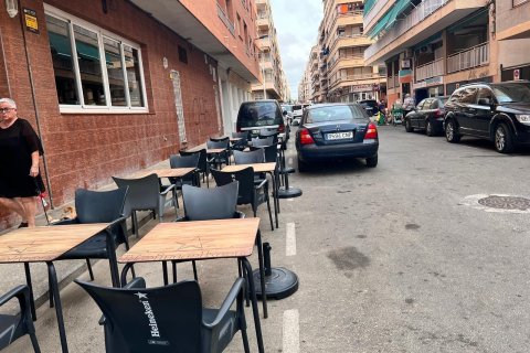 158m² Commercial property in Torrevieja, Spain No. 27870 11