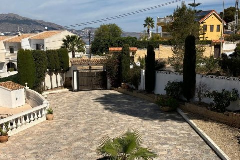 4 bedrooms Villa in Albir, Spain No. 27871 26