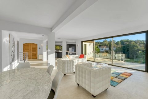 6 bedrooms Villa in Mougins, France No. 72734 8