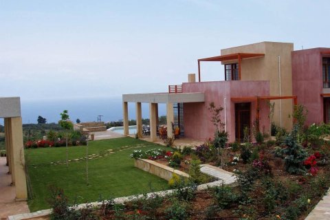 3 bedrooms Villa in Xylokastro, Greece No. 56855 1