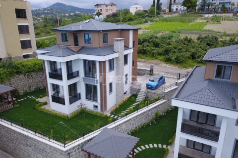 5+1 Villa en Trabzon, Turkey No. 11299 18