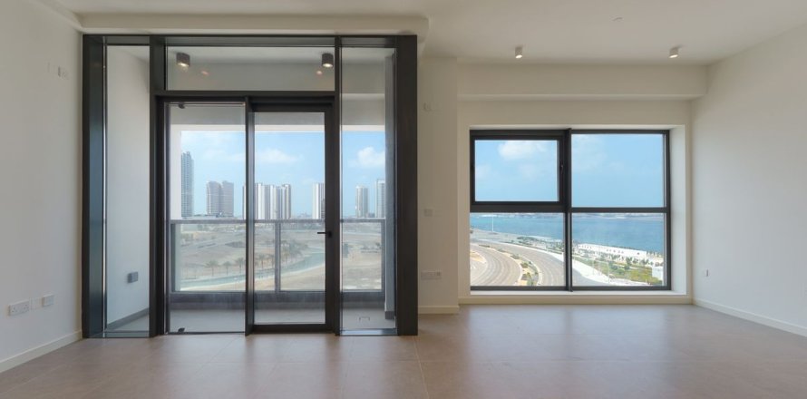 Studio Apartment in Al Reem Island, UAE No. 6646