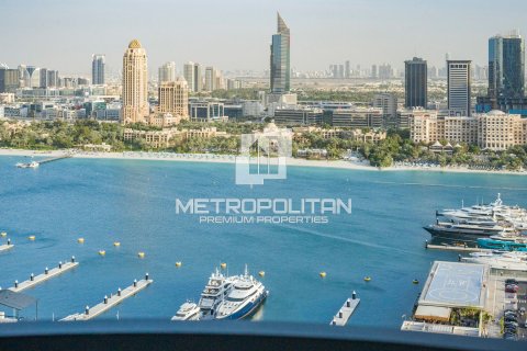 3 dormitorios Apartment en EMAAR Beachfront, UAE No. 6715 25