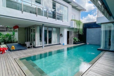 4 bedrooms Villa in Seminyak, Indonesia No. 22991 2