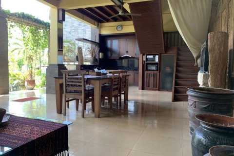 5 bedrooms Villa in Kerobokan, Indonesia No. 22995 3