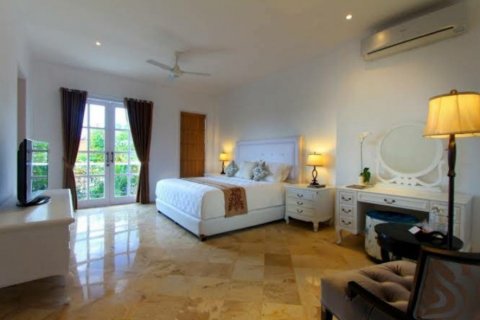 3 bedrooms Villa in Seminyak, Indonesia No. 22955 13