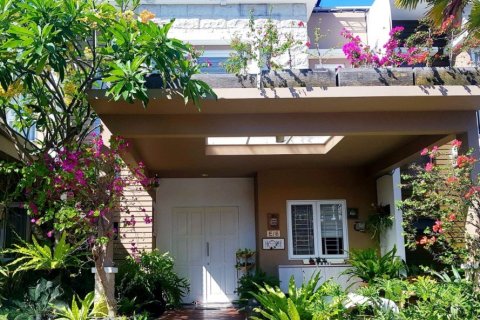 3 bedrooms House in Jimbaran, Indonesia No. 22757 1