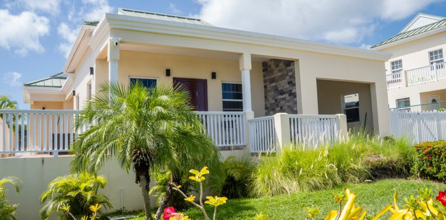 3 bedrooms Villa in Brumaire, Saint Kitts and Nevis No. 61453