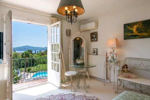 4 bedrooms Villa in Grimaud, France No. 68197 9