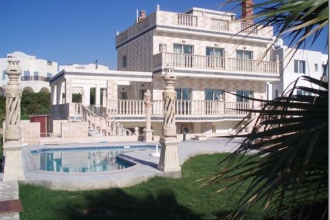 8 dormitorios Villa en Chloraka, Cyprus No. 73497 1