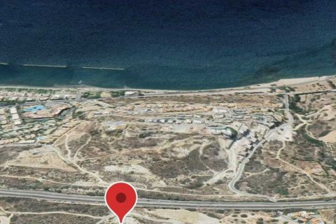 11000m² Land en Agios Tychonas, Cyprus No. 73803 1