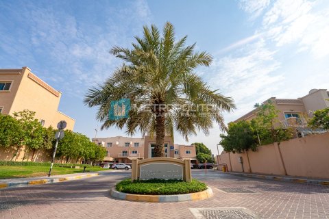 5 bedrooms Villa in Al Reef, UAE No. 10453 1