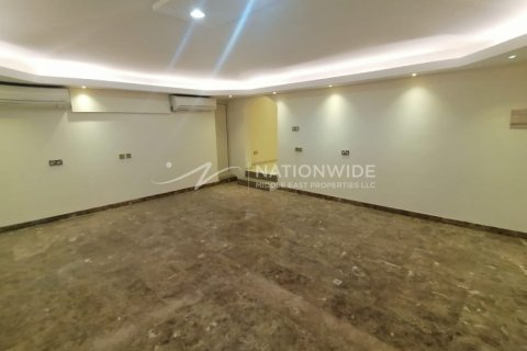 5 dormitorios Villa en Al Mushrif, UAE No. 3827 7